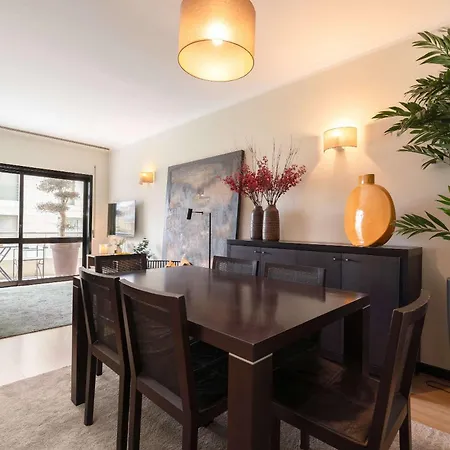Oceanfront Views & Modern Elegance By Hostwise Appartement *