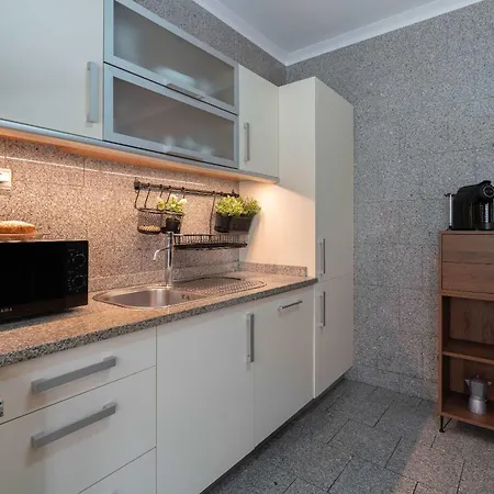 Oceanfront Views & Modern Elegance By Hostwise Apartment *