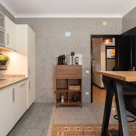 Appartement Oceanfront Views & Modern Elegance By Hostwise